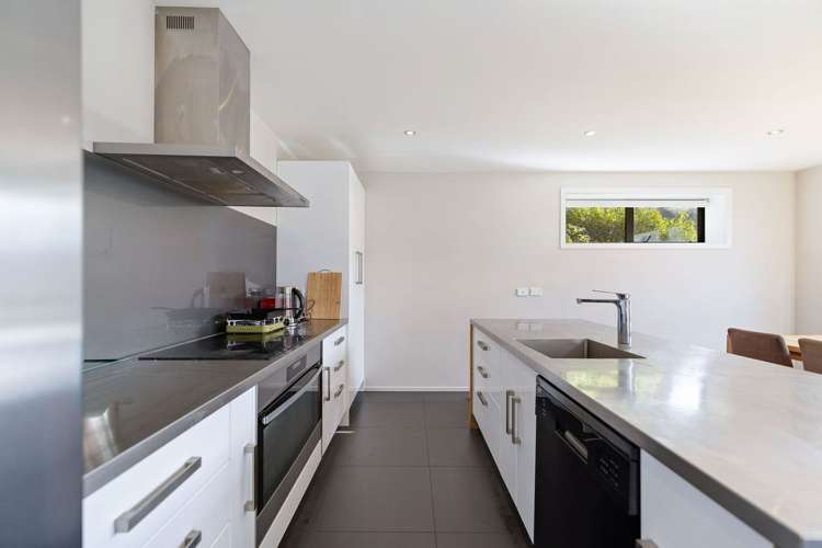 42B Highview Terrace Queenstown Hill_8