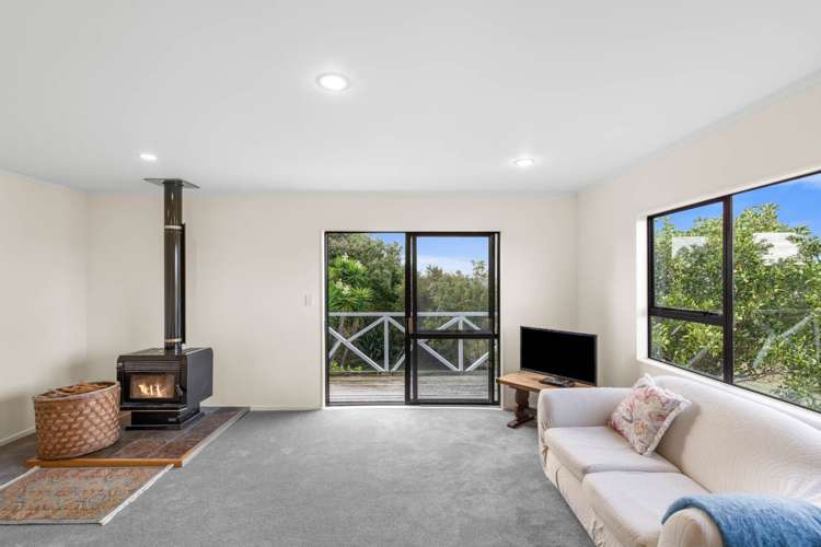 690 Wharehine Road Wharehine_11