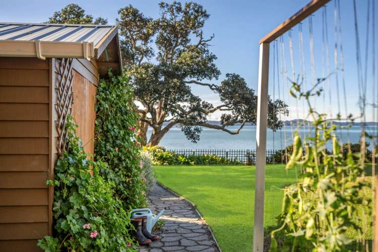 33 Pohutukawa Road Beachlands_26