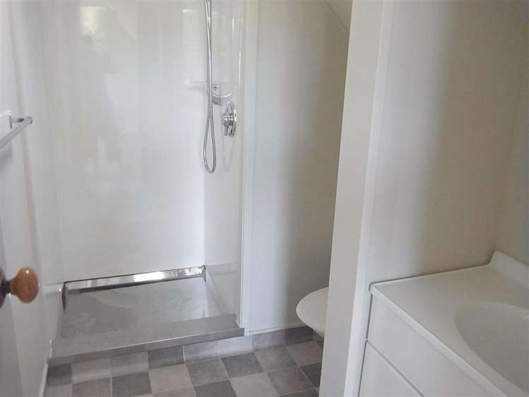 243 Trickers Road Bulls_11