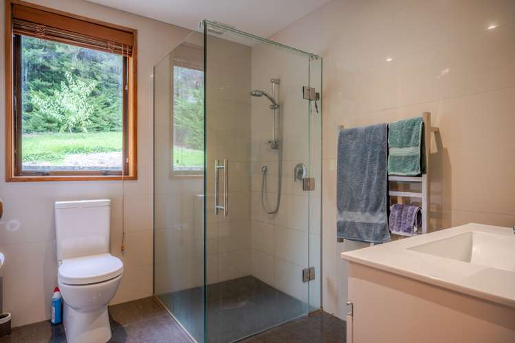 200 Holmes Bay Valley Road Pigeon Bay_14