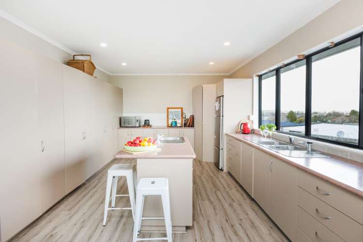 12a Heatherlea Heights Feilding_14