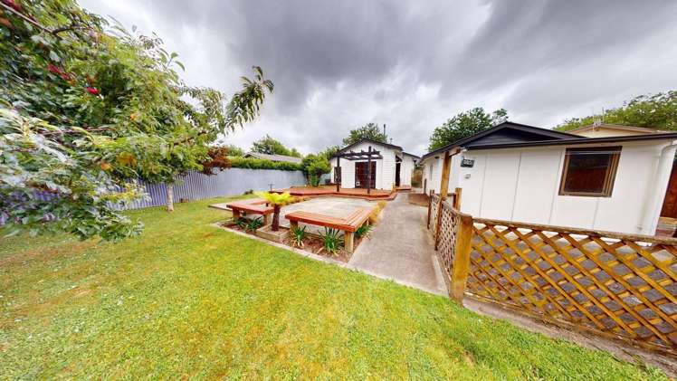 21 Mere Mere Avenue 10930_12