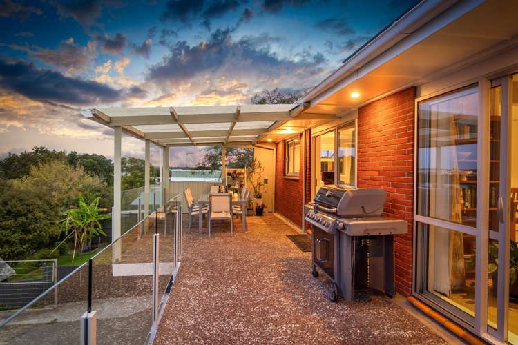 57 Jaemont Avenue Te Atatu South_16