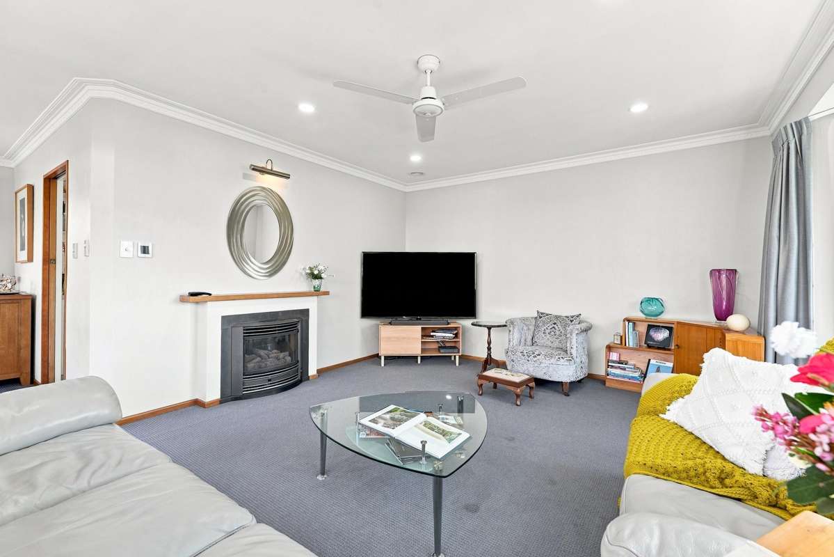 5 Eaton Crescent_4