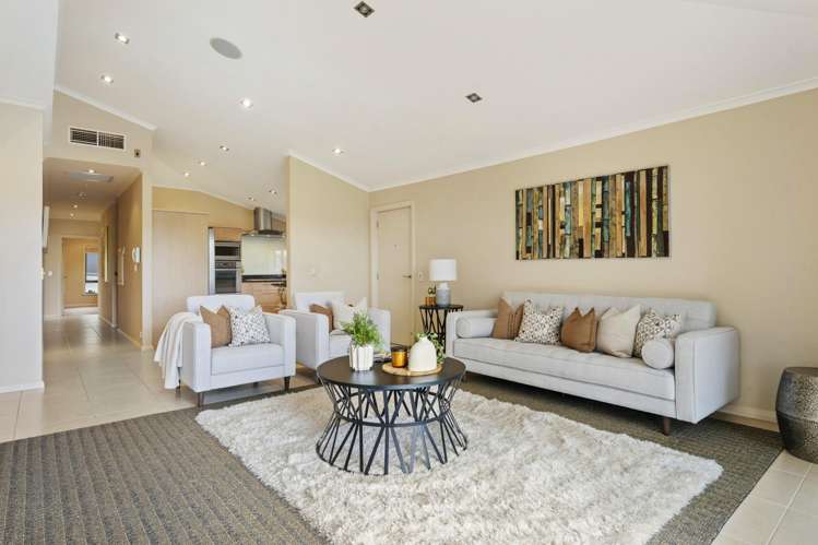 10 Ronaki Road Mission Bay_16