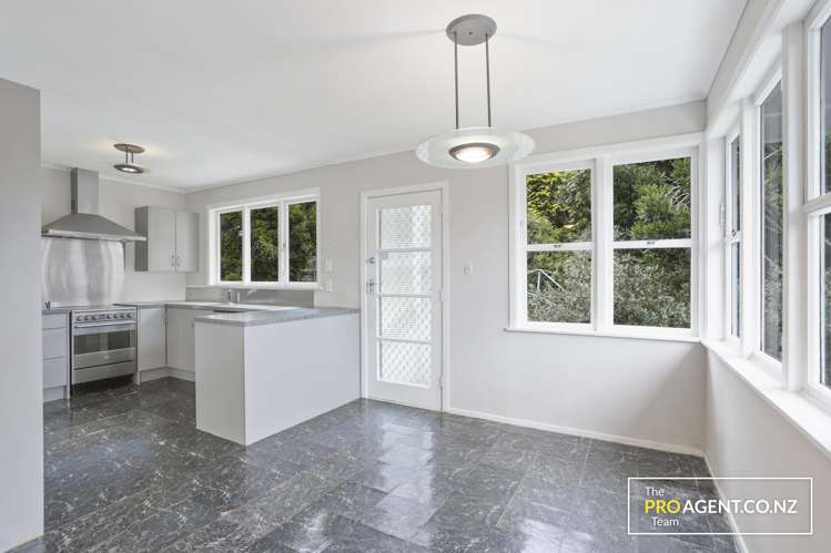 50 Rimutaka Place Titirangi_4