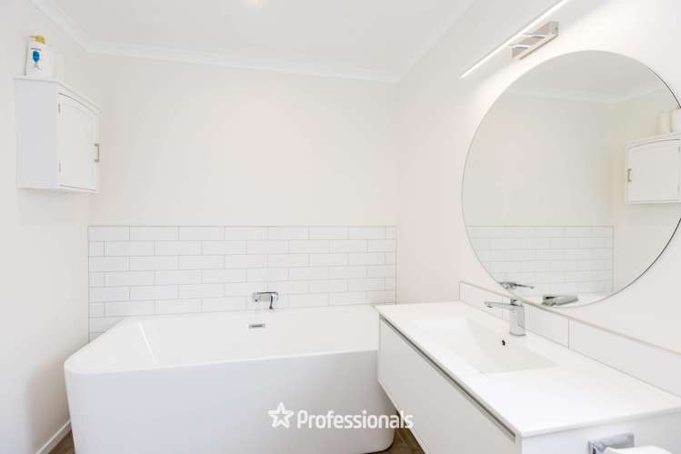 69 Cynisca Crescent Wallaceville_13