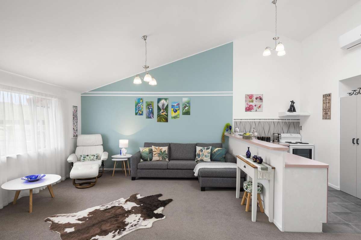 10/151 Kitchener Road_1