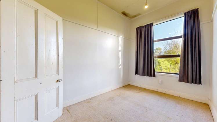 8 Old Barn Road Waitakaruru_8
