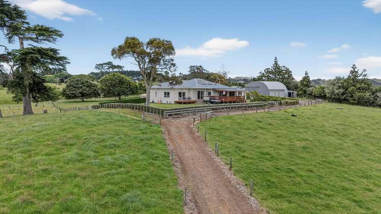 722 Awhitu Road Waiuku_6