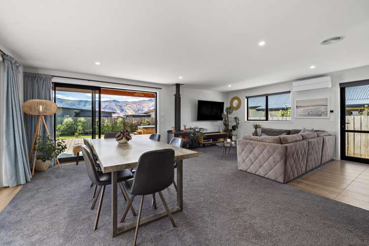 19 Pennycook Place Lake Hawea_6