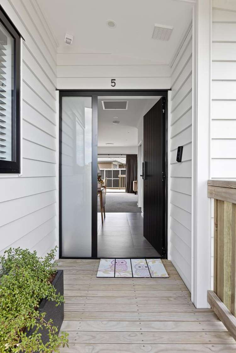 5 Three Brothers Place Warkworth_5