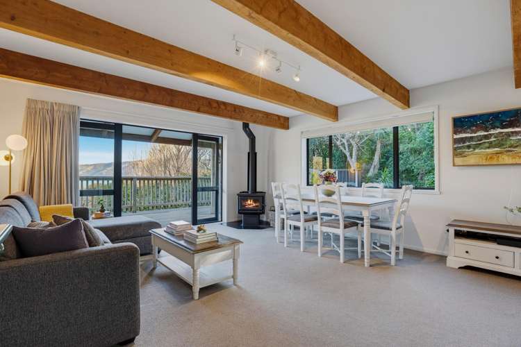 6888E Christchurch Akaroa Road Takamatua_4