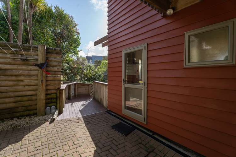 1 Atamira Close Churton Park_15