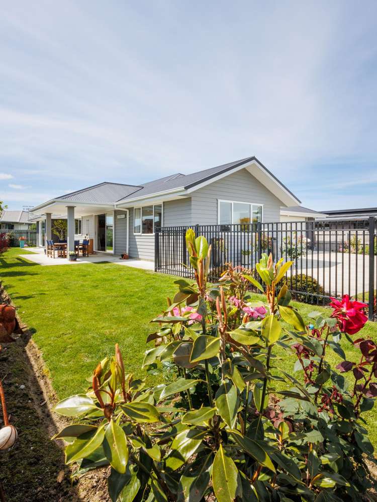 49 Pharazyn Street_0