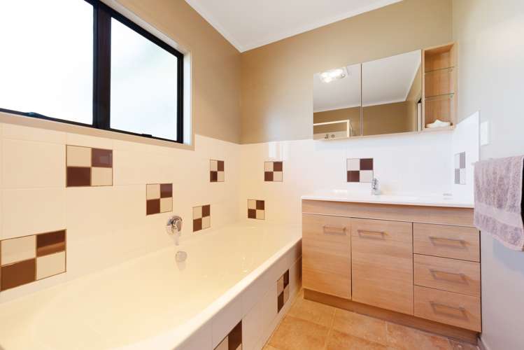 4 Broadbelt Grove Levin_14