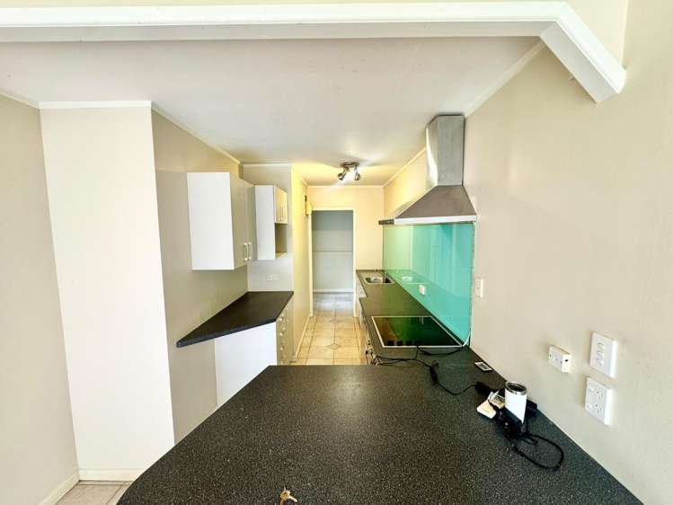 2/2 Fairview Road Mount Eden_2