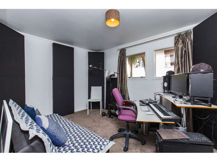 1/52 Arran Road Browns Bay_11