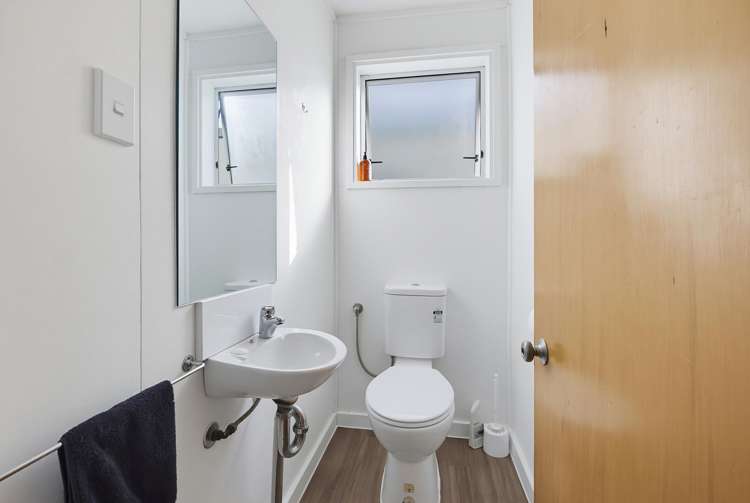 2/163 Rongotai Road Rongotai_12