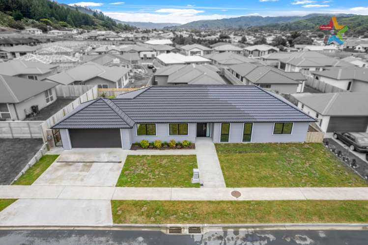 6 Jack Vaughan Grove Wainuiomata_20