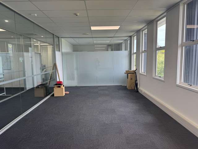 T3/60 Prebensen Drive Onekawa_2