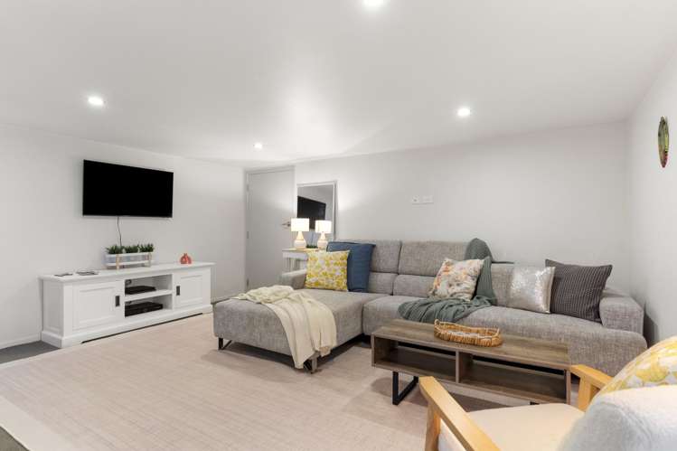 12 Fairleigh Avenue Mount Albert_21