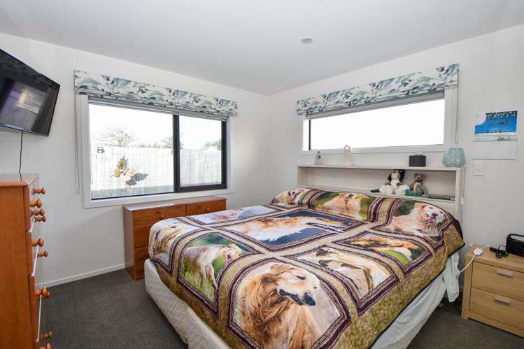 37 Ashmore Park Road Carterton_12