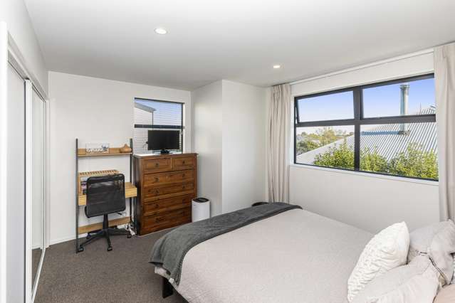 2/38 Wildberry Street Woolston_4