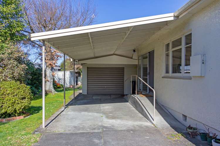 70 Park Road Carterton_17