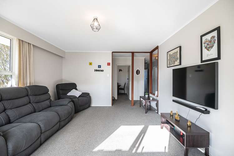 45 Victory Crescent Tawa_8