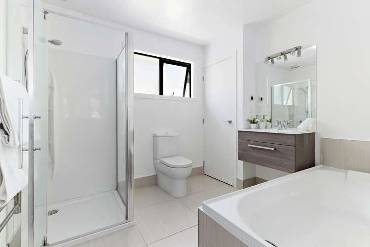 2/4 Redfern Terrace Arthurs Point_10