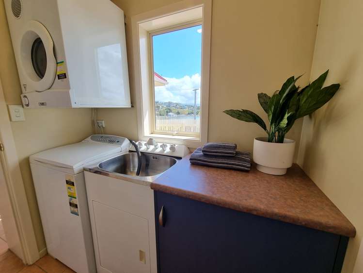 29 Bates Street Riverton_20