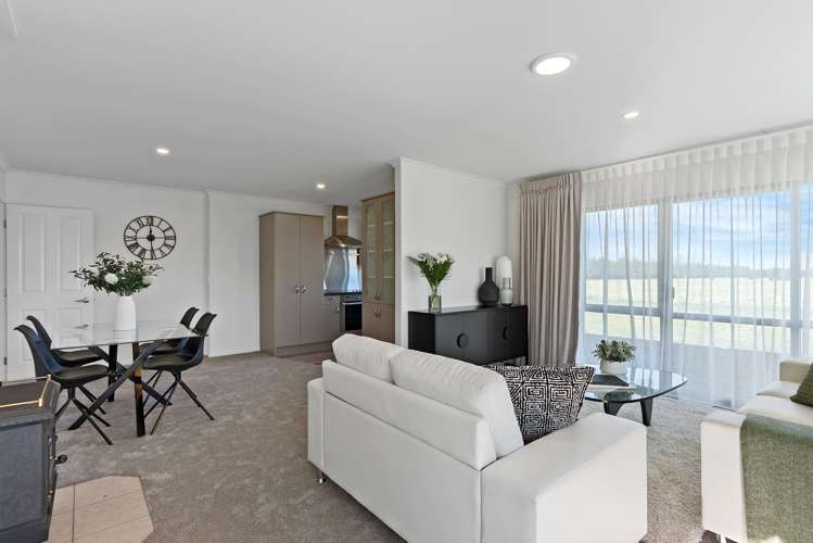 714 Courtenay Road_5