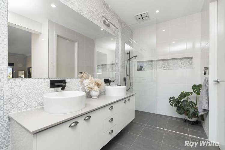 5 Smythe Road Junee_9