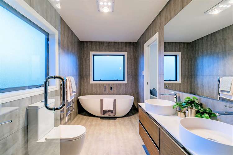 11 May Potter Close Oteha_16