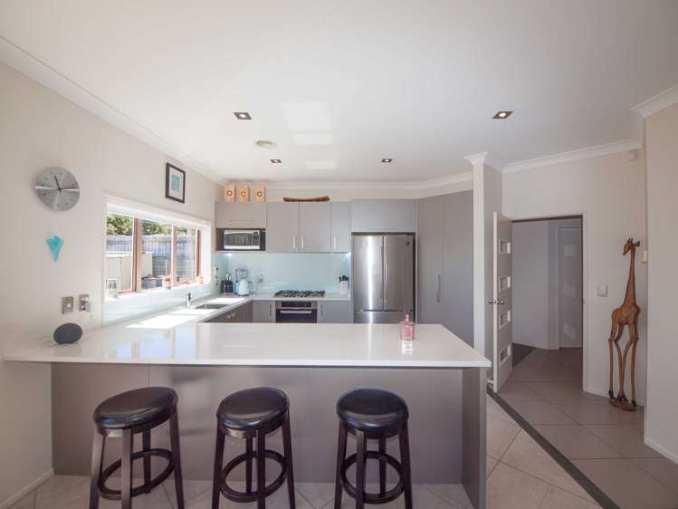 43 Erlestoke Crescent Churton Park_9
