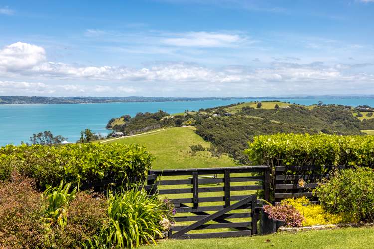 20 Waimangu Road Waiheke Island_32
