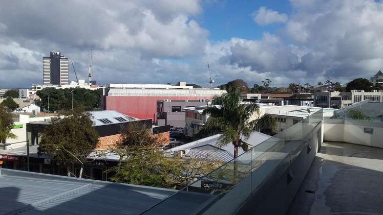 Suite 3/L3/95 Hurstmere Road Takapuna_7