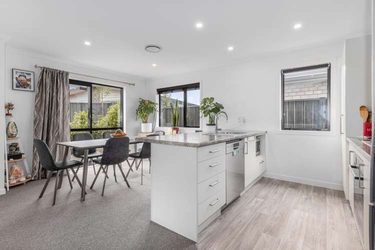 18 Pateke Drive Porirua_6