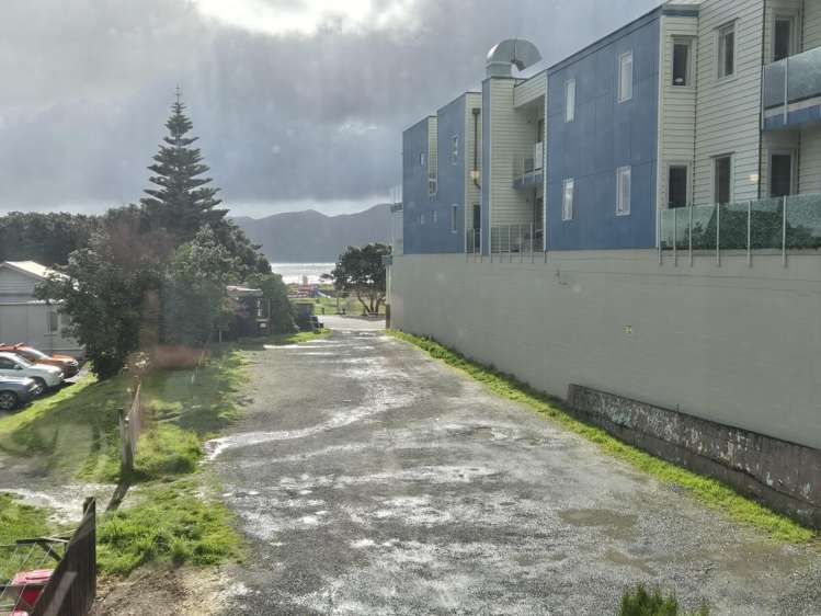 Unit 2, 10  Seaview road Paraparaumu Beach_7