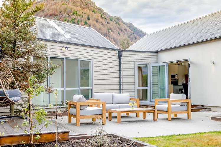38 Essex Avenue Arrowtown_14