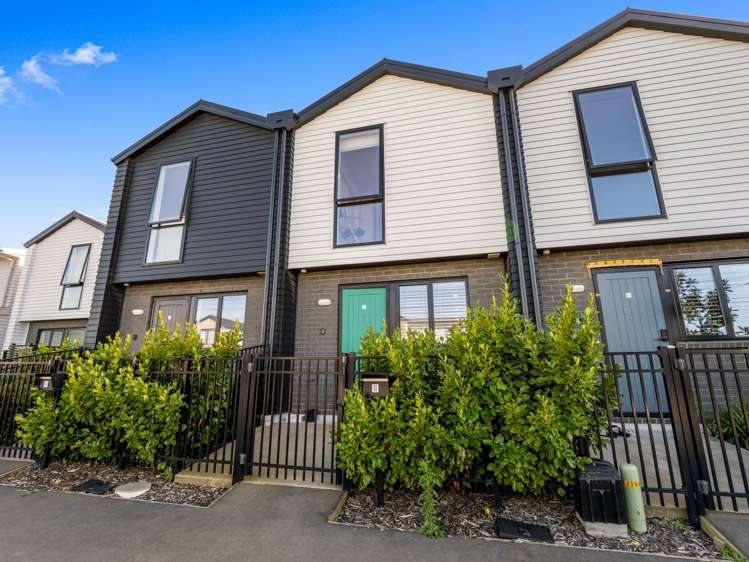 68 Miromiro Street 1404_1
