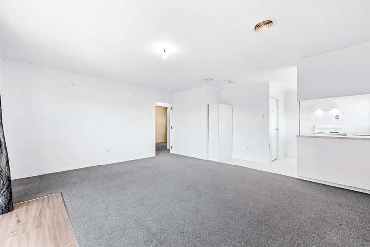 1/25 Invercargill Drive Kelson_6