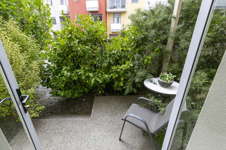 88/305 Evans Bay Parade Hataitai_9