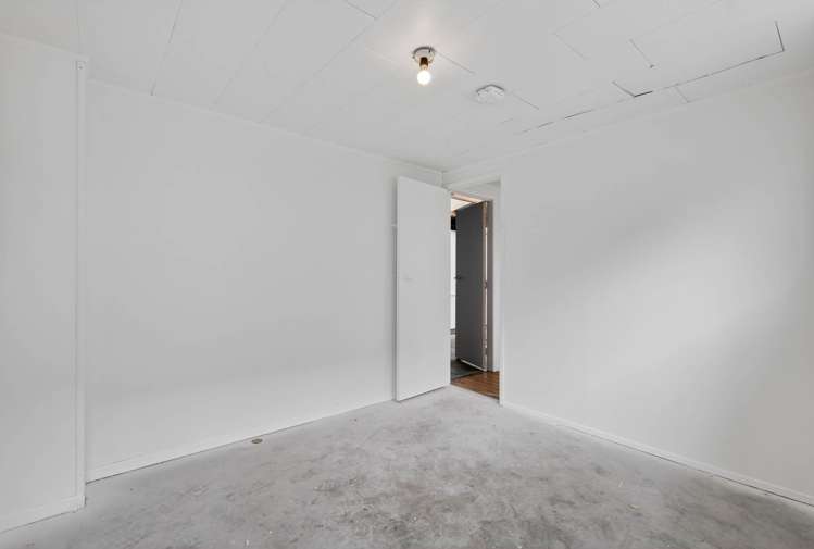 24 Henwood Road Mangere East_29