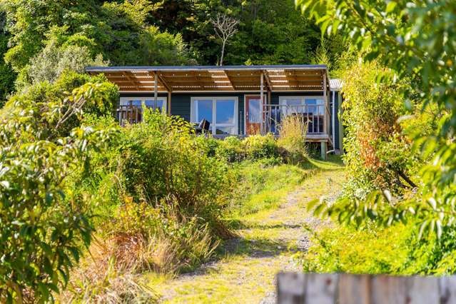 1 and 2/32 Gosling Grove Turangi_1