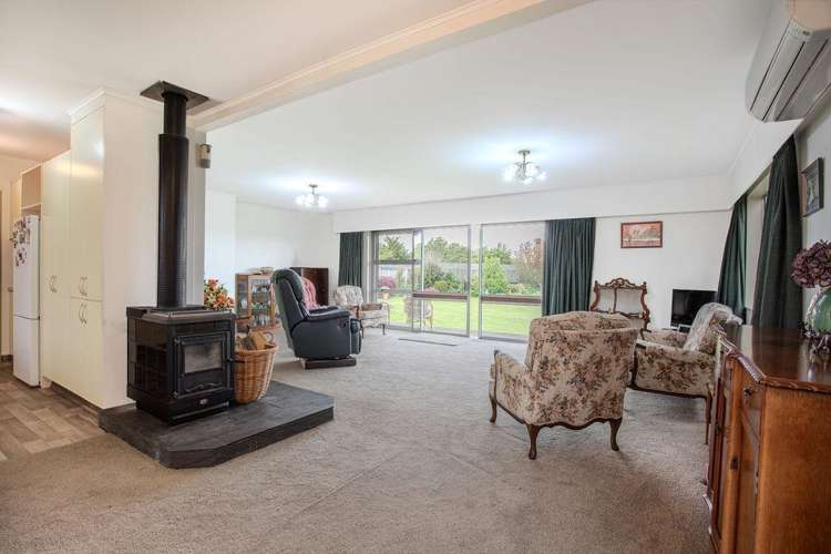 63 McPhee Street Dannevirke_7