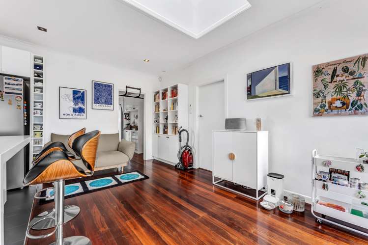 84 Eversleigh Road Belmont_13