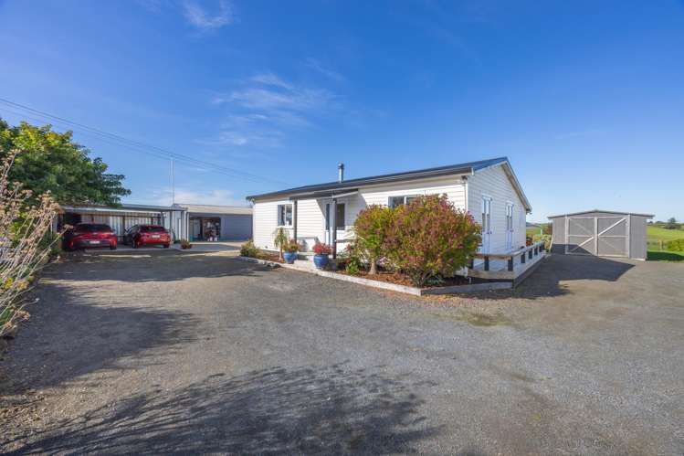 1672 Tahuna Road Te Hoe_19